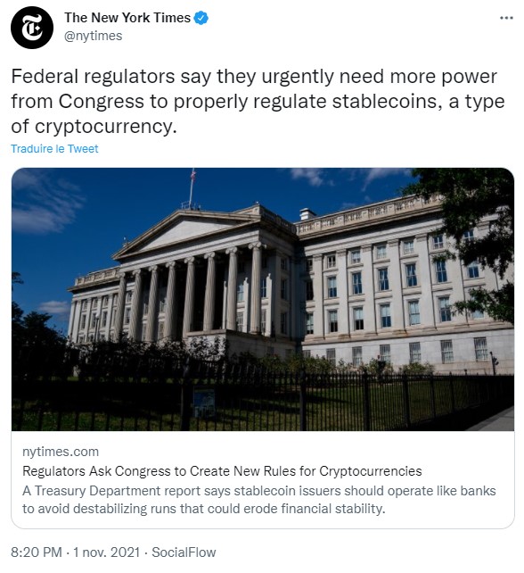 Tweet du New York Times indiquant la volonté des régulateurs américains de réglementer les stablecoins